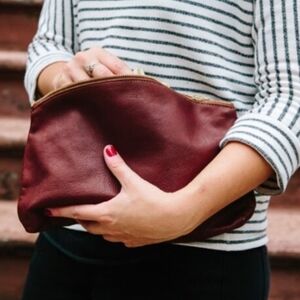 Vintage BAGGU Burgundy Leather Clutch
